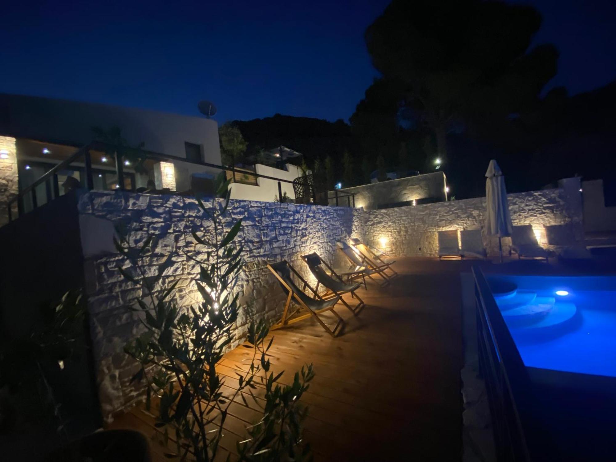 Allure Luxury Villas 3&4 Serenity Retreat Moni Evaggelistrias ภายนอก รูปภาพ